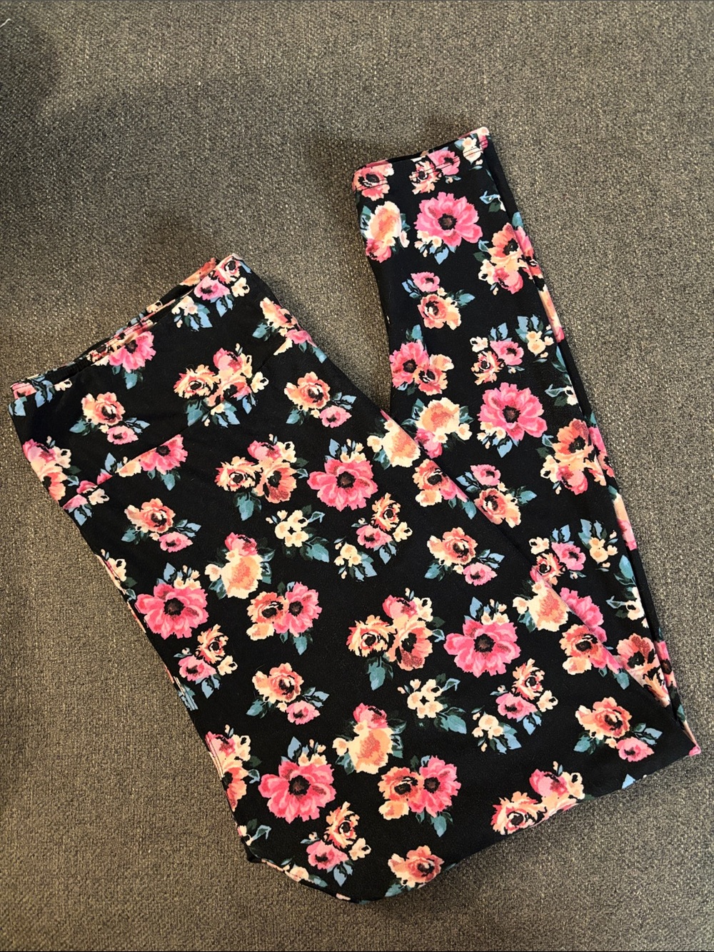 LuLaRoe Kids Floral Leggings - Black with Pink & Cream Blooms